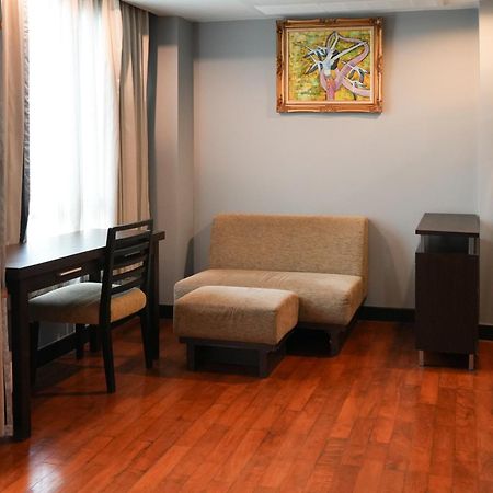 Royal Suite Hotel בנגקוק מראה חיצוני תמונה