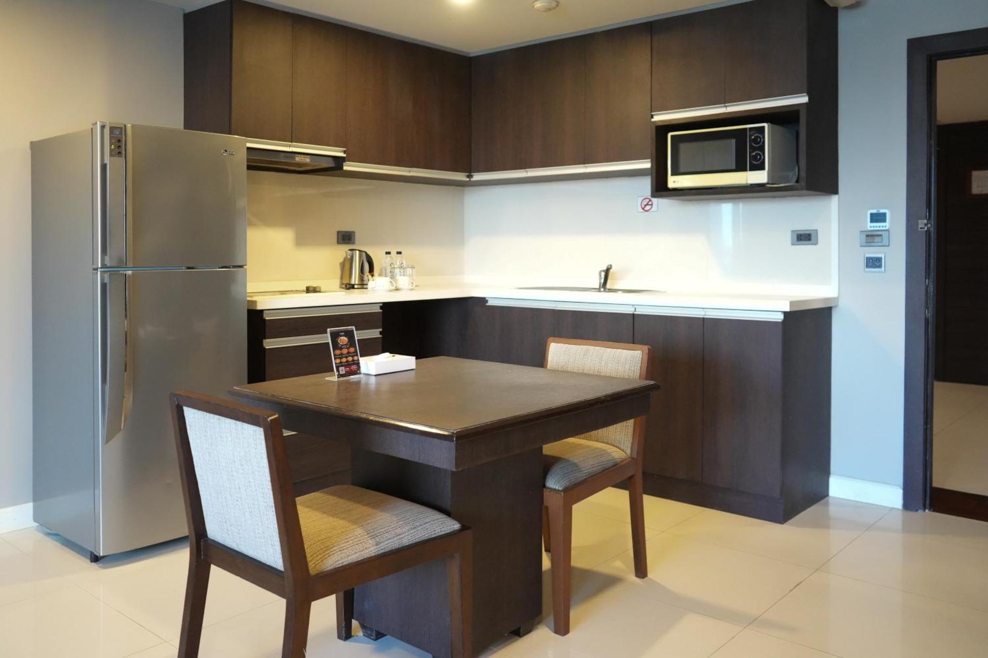 Royal Suite Hotel בנגקוק מראה חיצוני תמונה