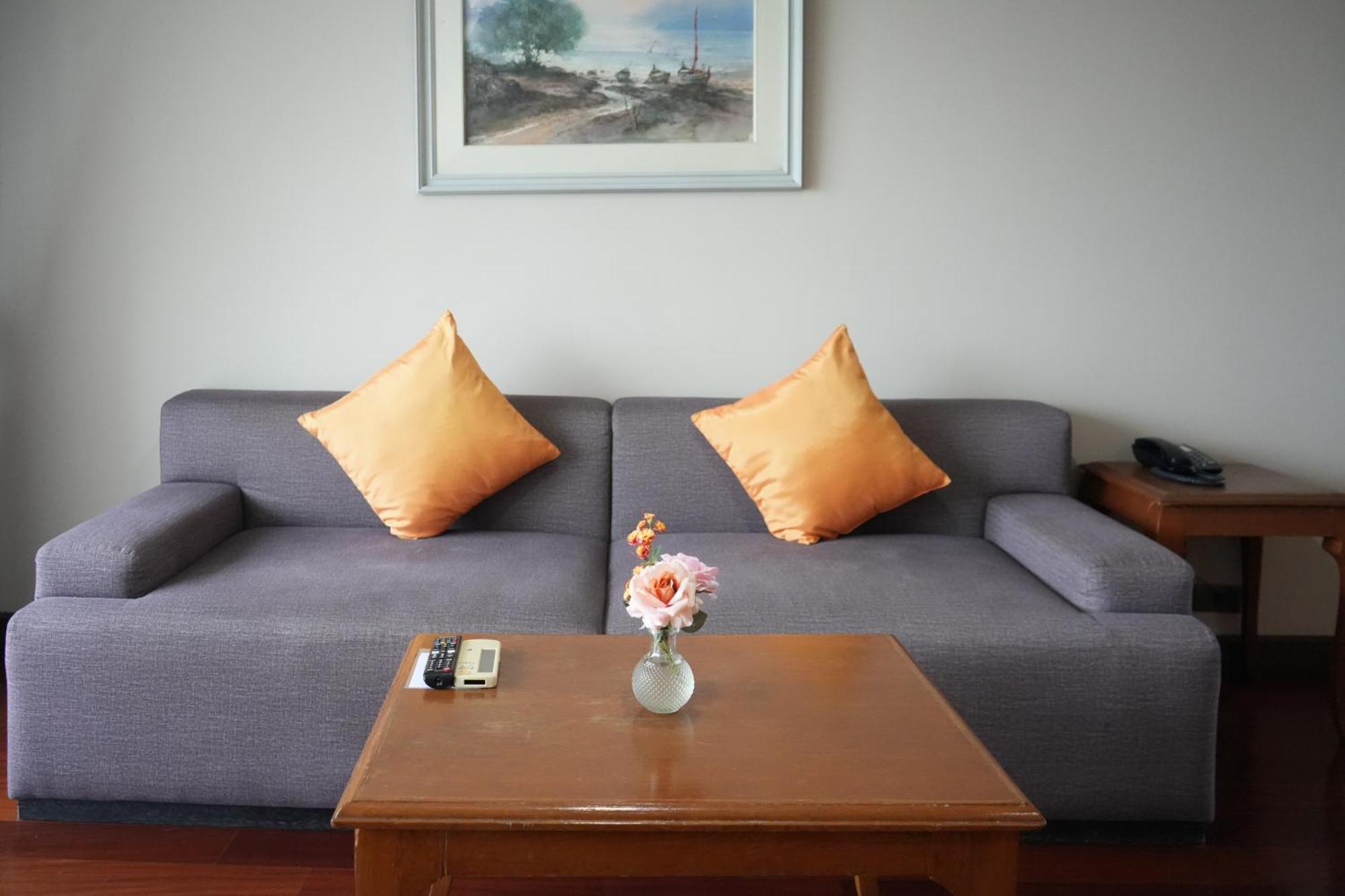 Royal Suite Hotel בנגקוק מראה חיצוני תמונה