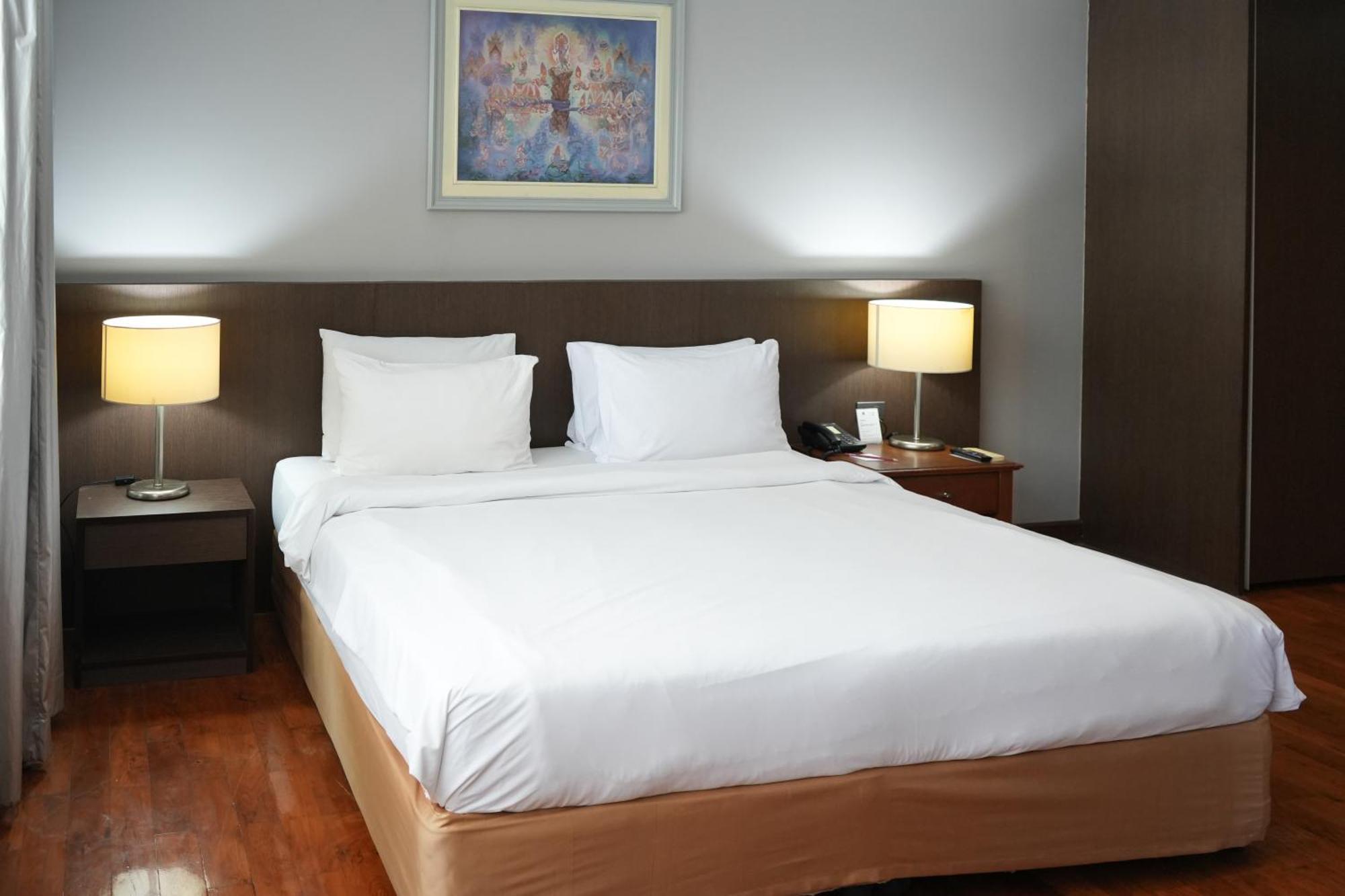 Royal Suite Hotel בנגקוק מראה חיצוני תמונה