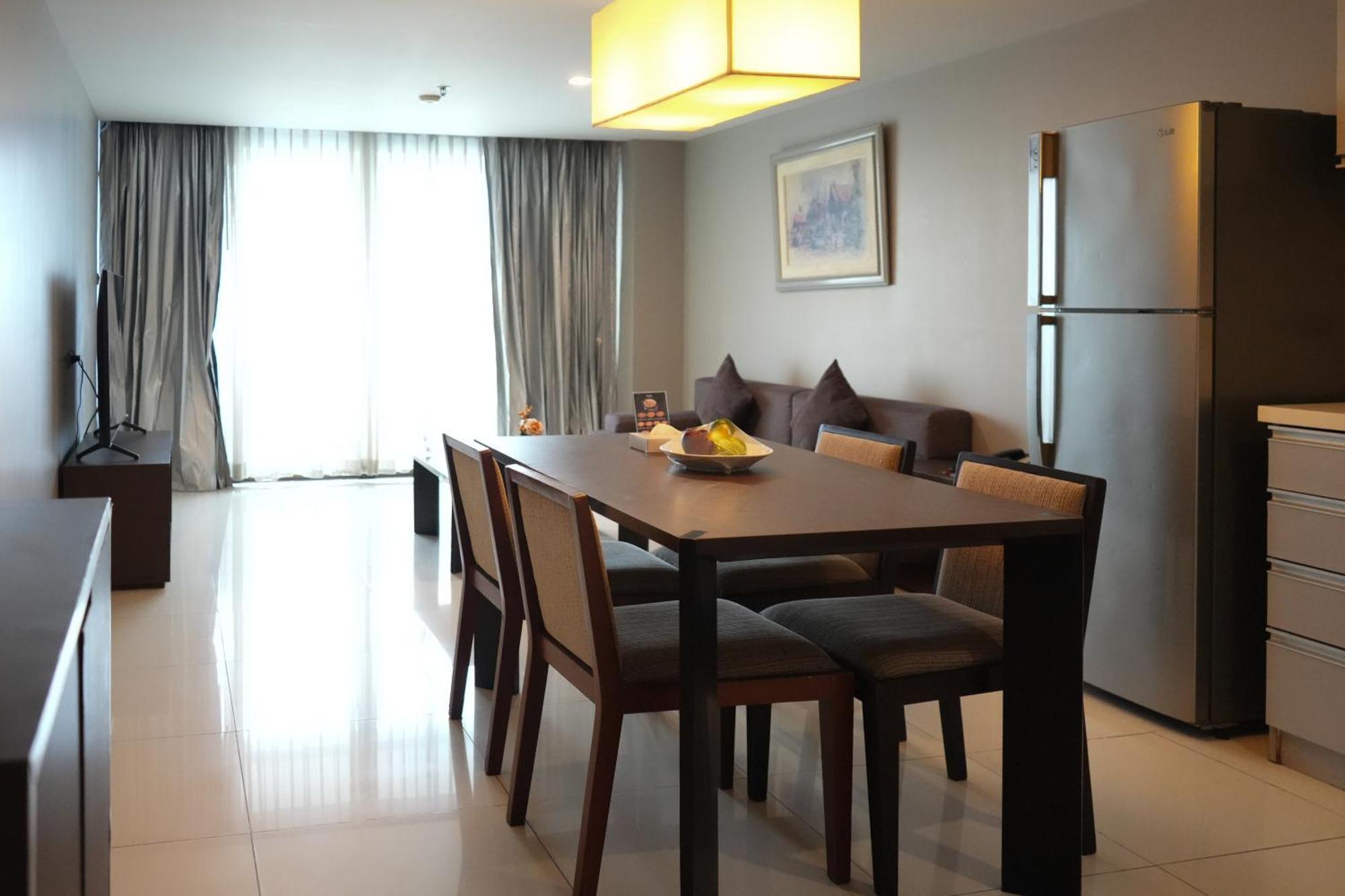 Royal Suite Hotel בנגקוק מראה חיצוני תמונה